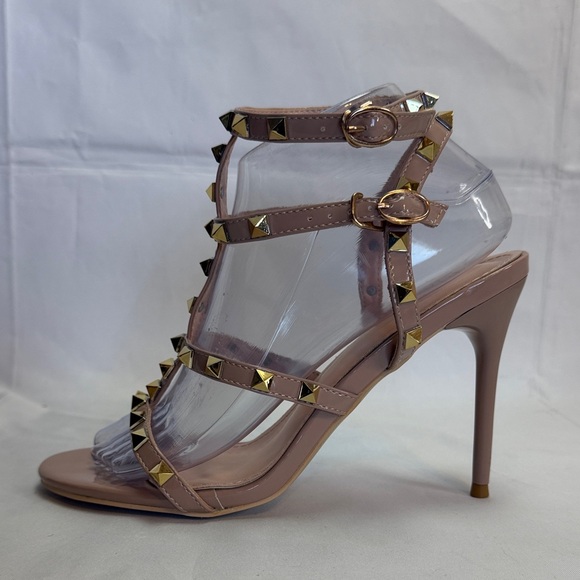 Pink/Tan Studded Sandals Belt Rivet Heels Women’s sz 8 - Picture 2 of 9